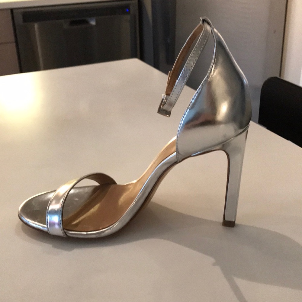 Banana Republic Silver Heel
